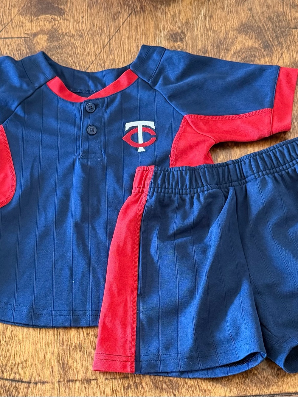 Minnesota Twins 2T Toddler Baseball Set